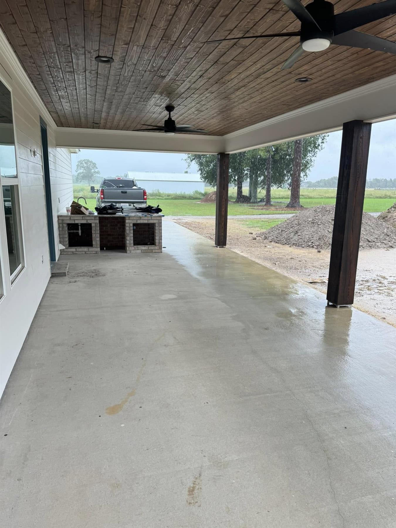 Concrete cleaning results