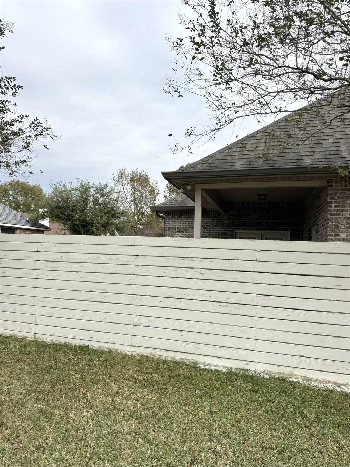 Professional fence cleaning